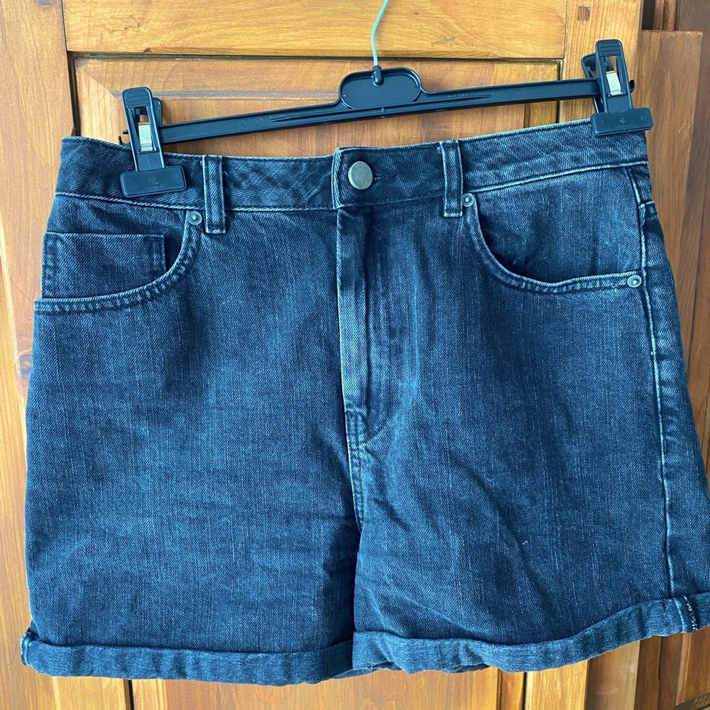 Asos mom black jean short